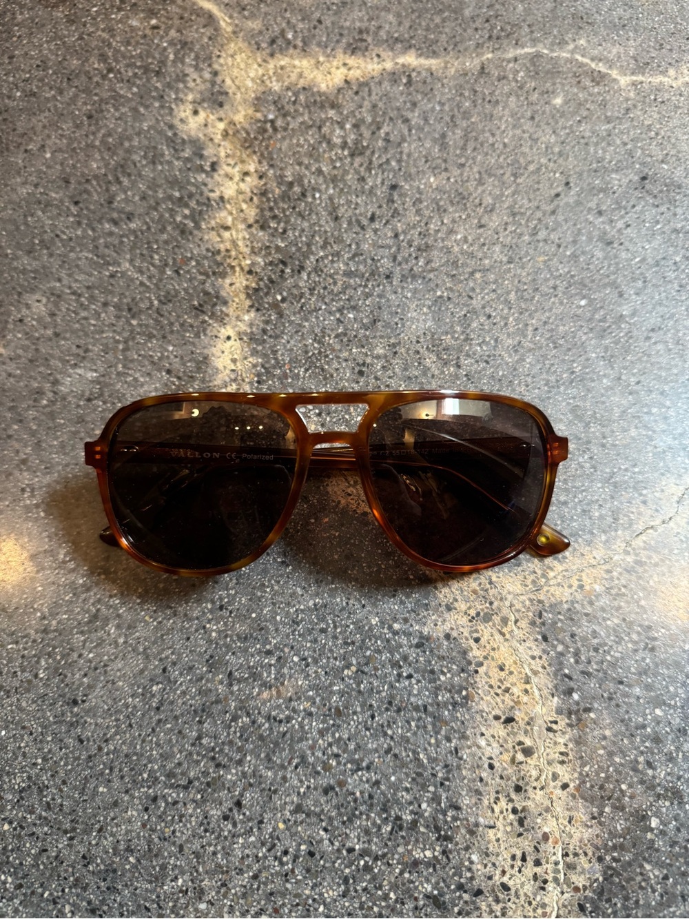 VALLON Howlin’ Tortoiseshell Aviator Sunglasses - Picture 2 of 9